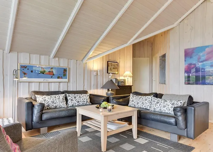 Aulis - 230m From The Sea By Interhome Sarup